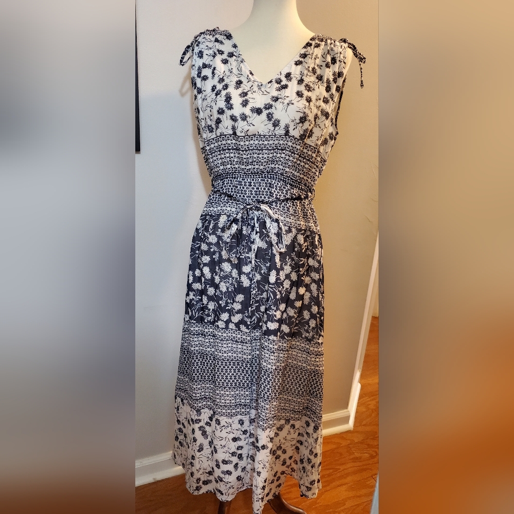 Floral dress size M